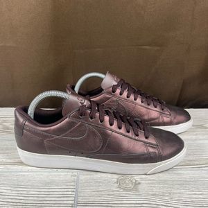 Nike Blazer Metallic Low Top Sneaker Shoe Womens Size 9
